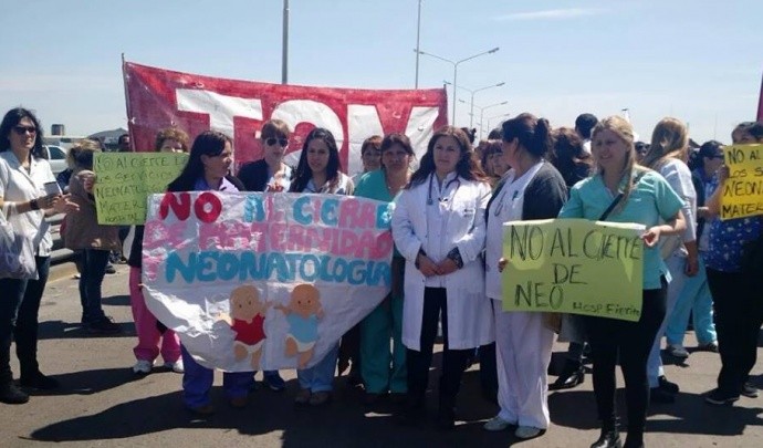 Protesta de trabajadores del Hospital Fiorito