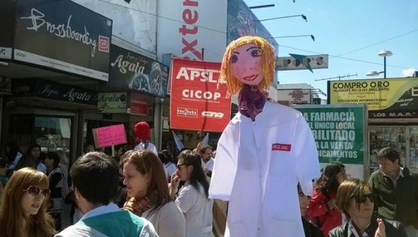 Lomas no encuentra remedio al conflicto con los médicos municipales