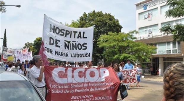 Diario El Dia: CICOP PARA Y EXIGE CONVOCATORIA PARITARIA