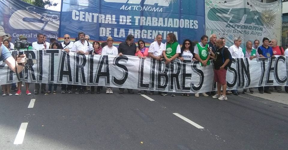 CICOP MARCHO CON LOS ESTATALES Y CON LOS DOCENTES