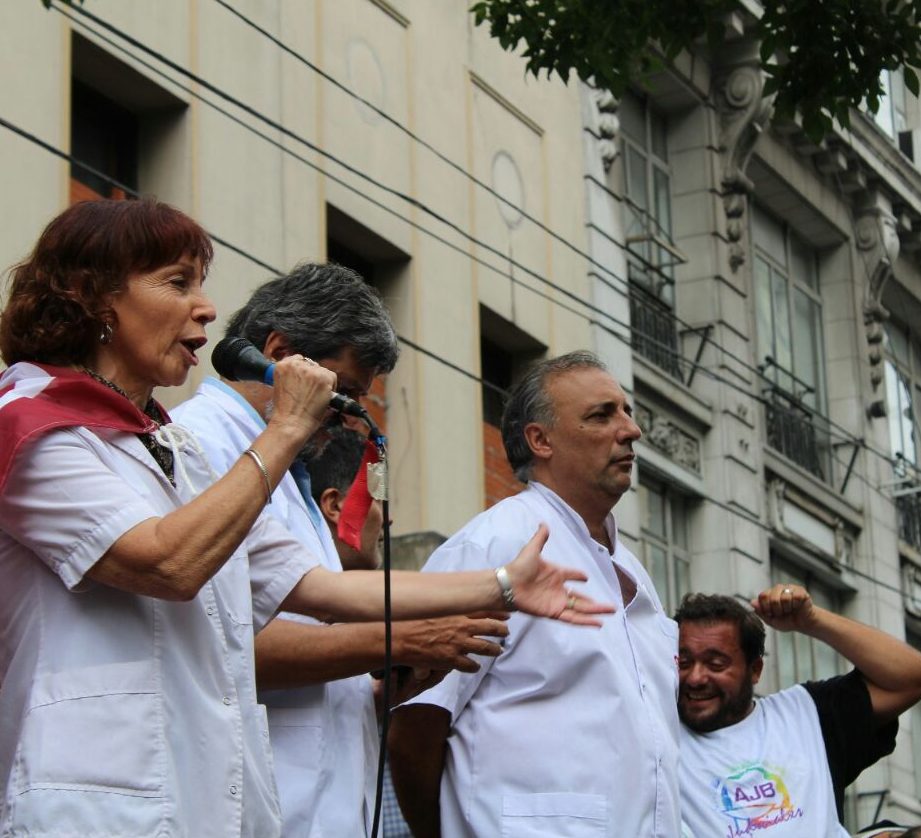 Marta Marquez la vicepresidenta de CICOP en la Casa de la Provincia de Buenos Aires