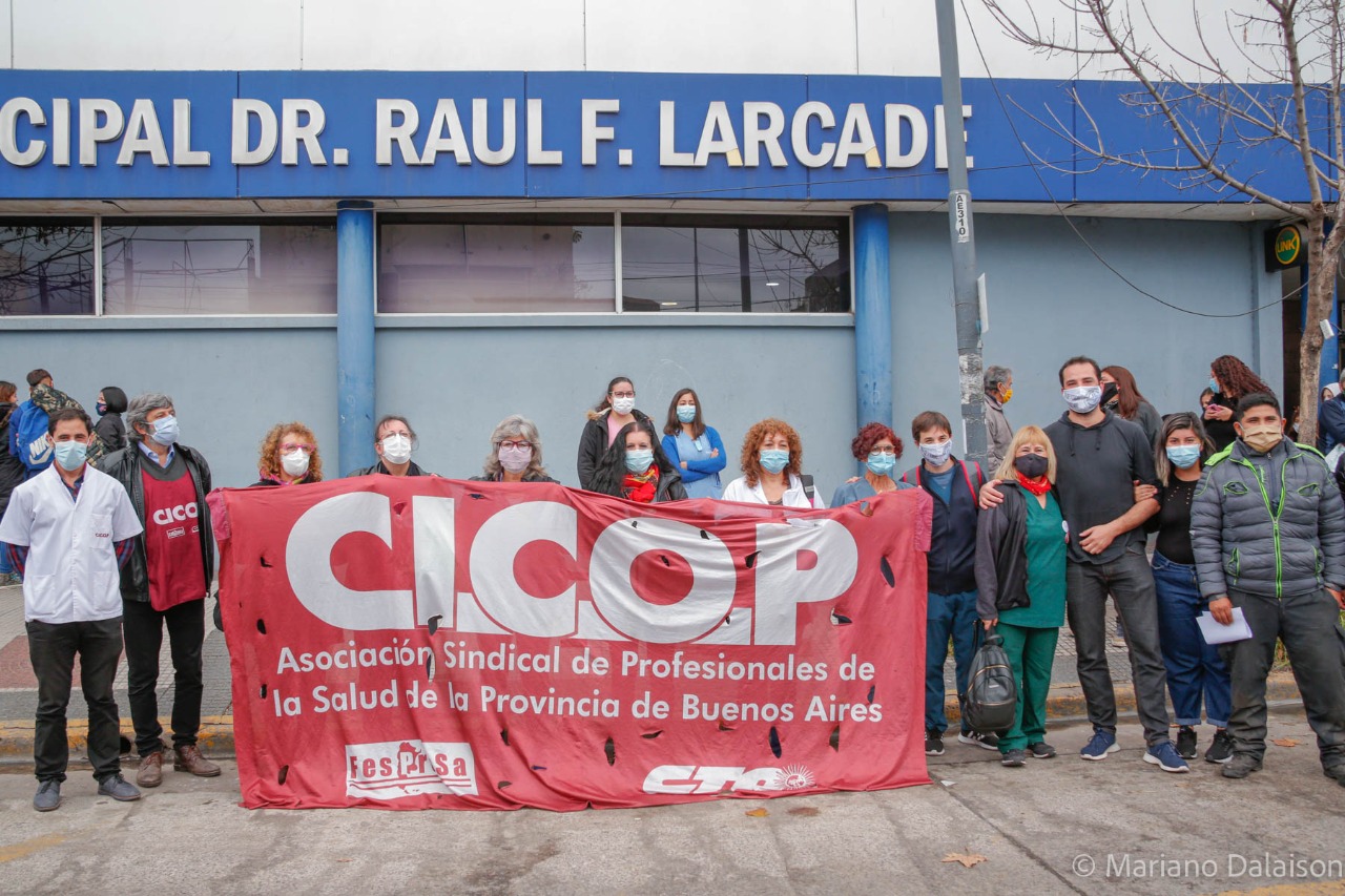 Se brindó una Conferencia de Prensa en el Hospital Larcade tras el violento accionar policial