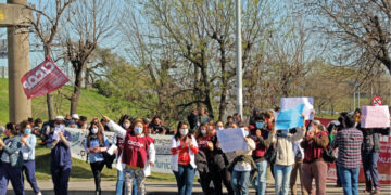 Olla popular y radio abierta para exigir recomposición salarial y mejores condiciones de trabajo