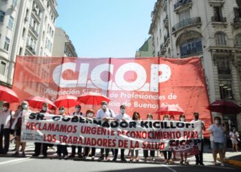 Movilización y Carpa Sanitaria frente al Congreso: El reclamo por un Reconocimiento justo sigue creciendo