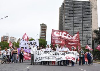 CICOP marchó a la Gobernación bonaerense por reapertura de paritarias