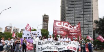 CICOP marchó a la Gobernación bonaerense por reapertura de paritarias