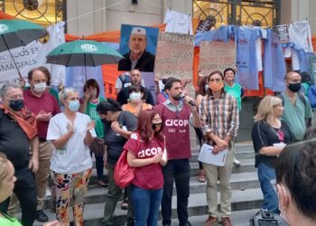 Representantes de CICOP participaron en Rosario de la vigilia de SIPRUS frente a la Gobernación