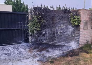 Repudiamos el atentado y las amenazas a trabajadorxs de la salud de Bahia Blanca