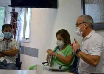 Hospital Iriarte de Quilmes: Reunión con directivos y autoridades ministeriales