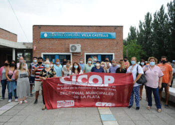 La Plata: Realizaron un Abrazo Simbólico al CAPS N° 28