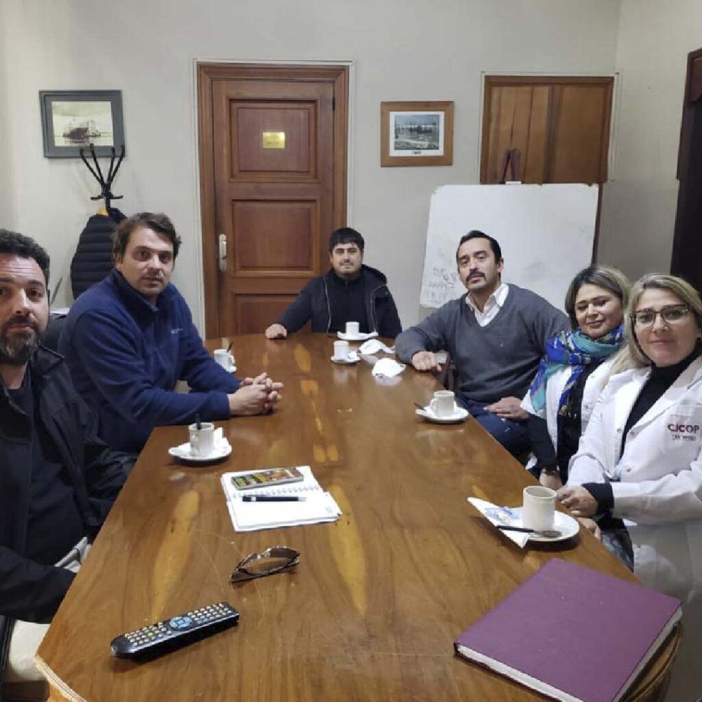 Los integrantes del Consejo Directivo Provincial de CICOP, Aníbal Aristizábal (Secretario Gremial) y Martín Mayo (Secretario de Asuntos Municipales) se reunieron el día jueves 9 de junio con las autoridades de la Seccional CICOP Municipales de San Pedro, Silvia Garzón y Susana Gonzalo.