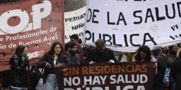 Las Residencias pararon y se movilizaron por un Nuevo Reglamento