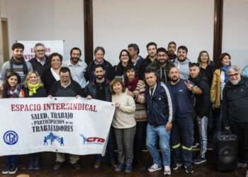 Charla del Espacio Intersindical en el Hospital Evita de Lanús