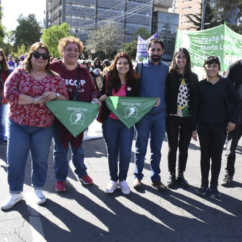 Garro no cumple con la Ley de Aborto