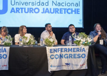 CICOP en el Congreso Federal de Enfermería UNAJ