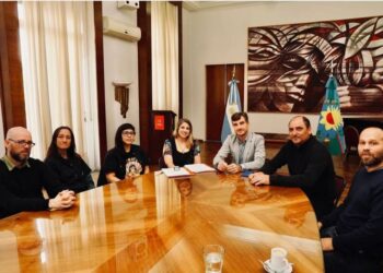 Lxs profesionales de la salud de Morón acordaron un aumento salarial nominal del 55% y acumulado del 68%