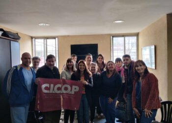 Charla informativa sobre el Pase de Ley en el Hospital Narciso López