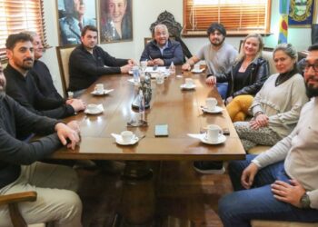 Dirigentes provinciales de CICOP y de la seccional Municipales de San Pedro se reunieron con afiliadxs locales y luego con el intendente