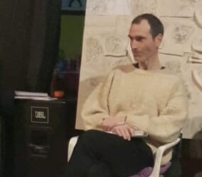 Javier Champredonde es nuestro compañero Trabajador Social del HIEMI “Victorio Tetamanti” de Mar del Plata