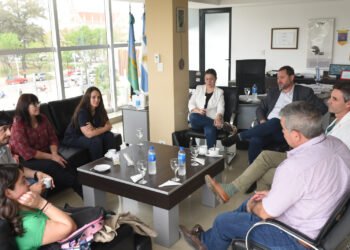 Se reunió la Seccional Municipales de Lincoln con el Ejecutivo Local