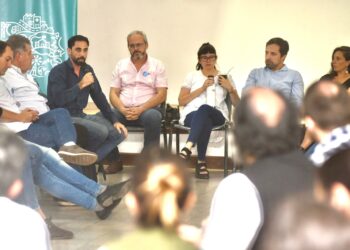 Reunión de médicxs clínicxs de toda la Provincia con el ministro Kreplak 