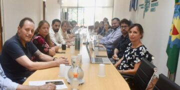 El Gobierno propuso un aumento salarial del 13,5% para marzo y reapertura de las negociaciones en abril