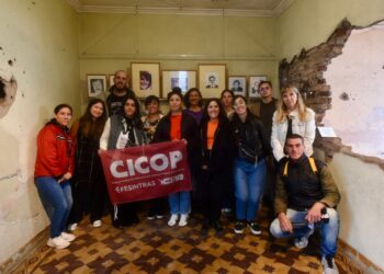 Emotivo recorrido por la Casa Mariani-Teruggi