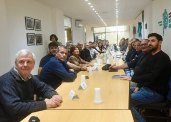 PARITARIA 10.471: El Gobierno propuso un aumento del 9,5% en el salario del mes de abril y revisión en mayo