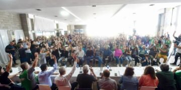 Regional La Plata, Berisso y Ensenada: Multitudinario Plenario Sindical contra el Ajuste y los Despidos