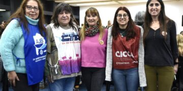 Asamblea Feminista Sindical: No a Ley Bases, Abajo el DNU