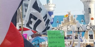 Nos sumamos a movilizar junto miles de niñxs bajo la consigna “El Hambre Es Un Crimen”