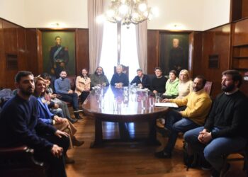 Importante reunión con el Intendente de La Plata 