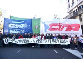 En las calles contra la crisis social y laboral 