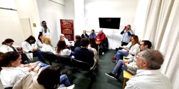 Reunión con jefes y jefas de servicio del Hospital Sor María Ludovica 