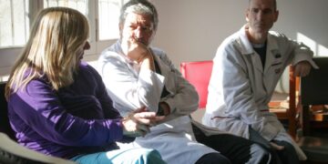 Valiosa reunión con trabajadorxs de pediatría del Hospital Tetamanti