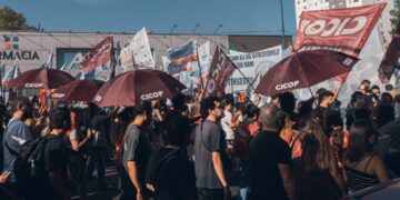 La única lucha que se pierde es la que se abandona