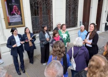 Jubiladxs de CICOP disfrutaron un recorrido cultural por La Plata | 04.26