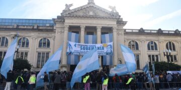 Presentes en el 4° Encuentro Federal por la Soberanía que se realizó en la Facultad de Ciencias Médicas de Rosario