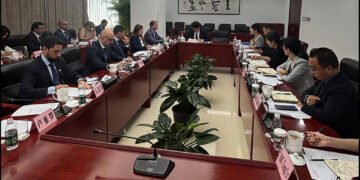 Reunión con la Comisión Nacional de Salud de China